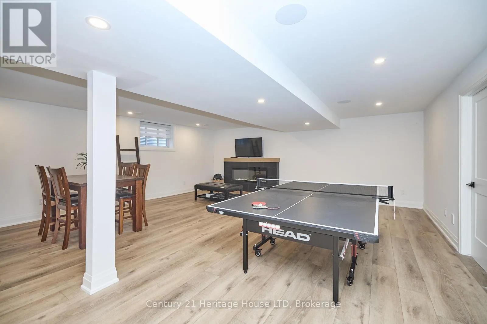 42 AQUADALE DRIVE