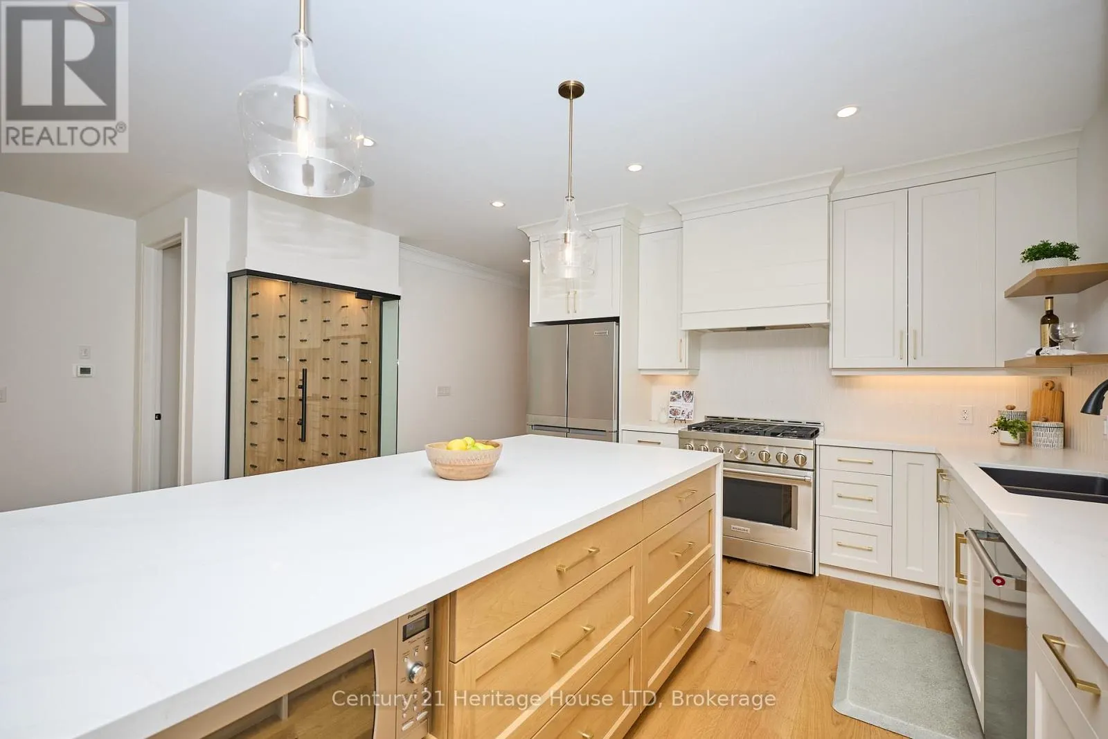 42 AQUADALE DRIVE