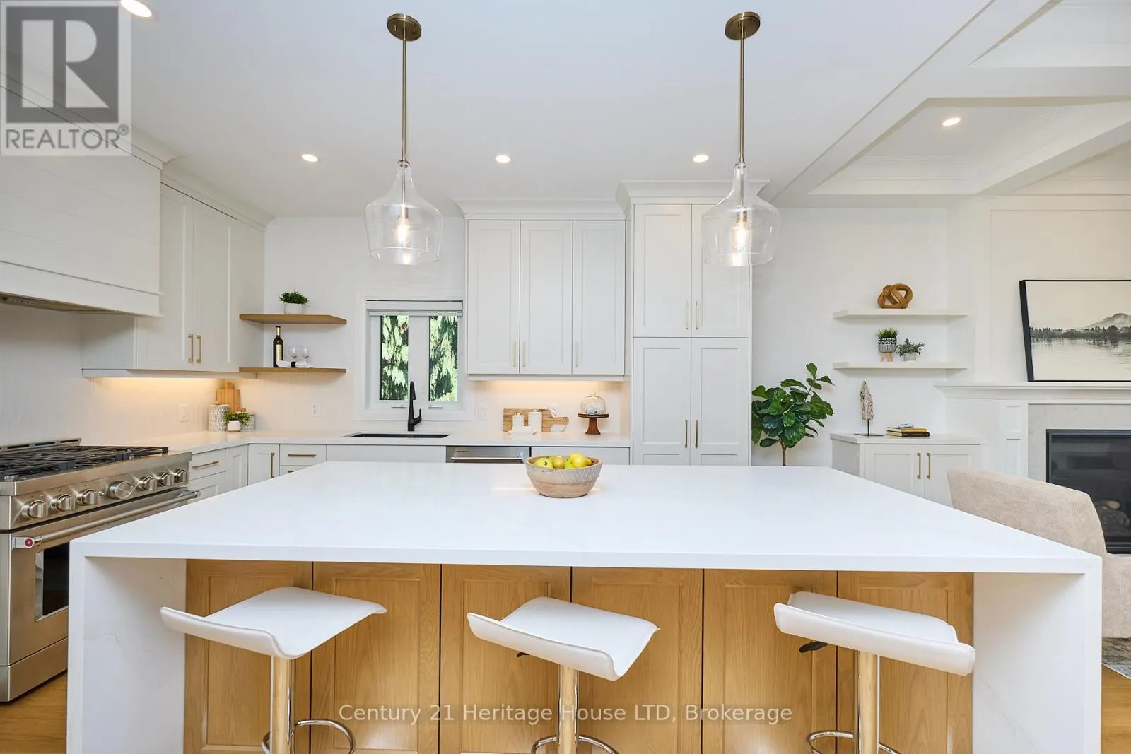 42 AQUADALE DRIVE