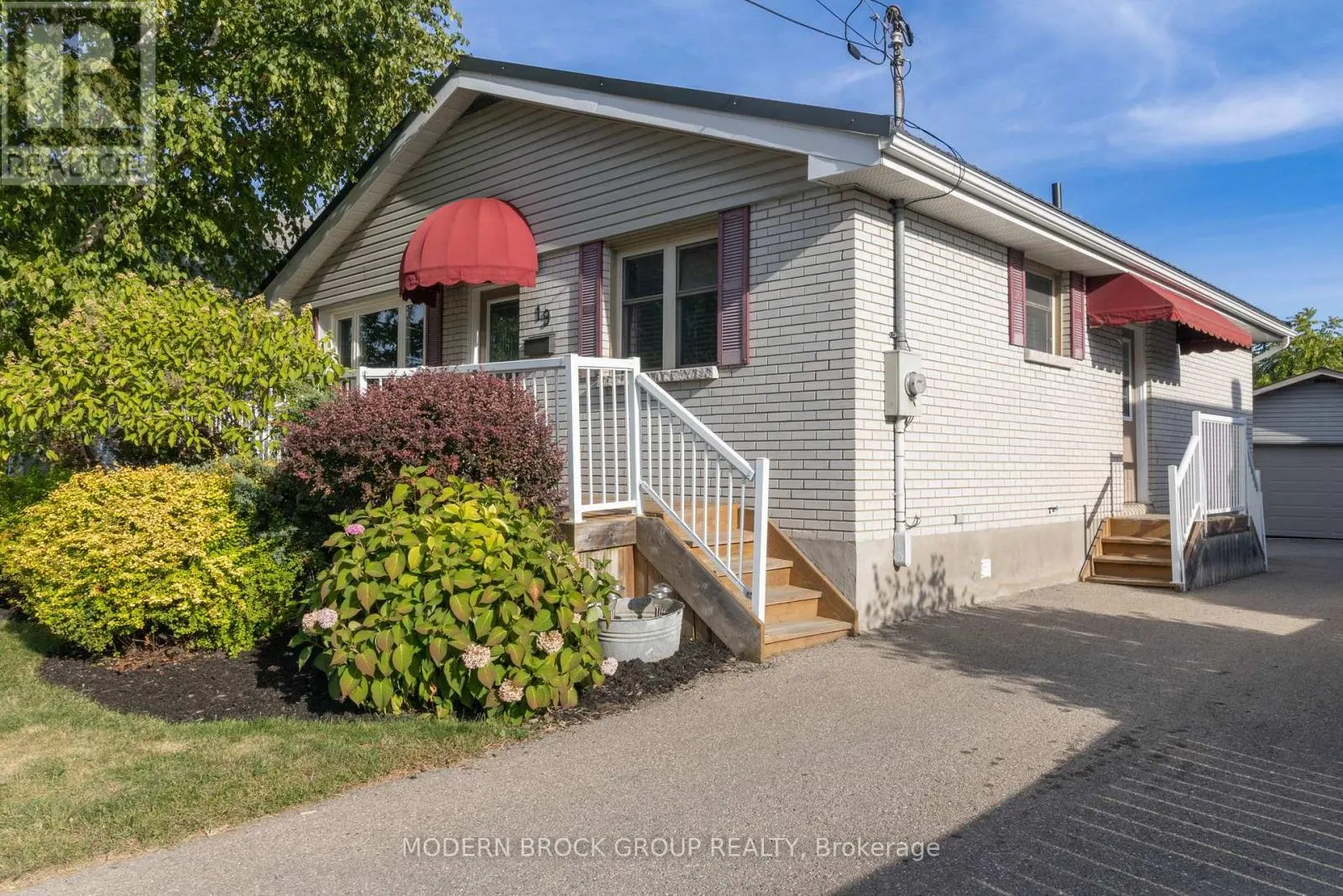 19 AMY STREET
