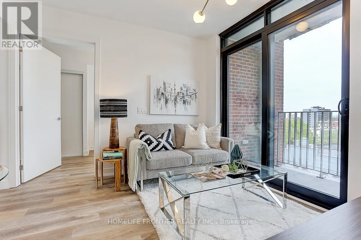 532 - 1 JARVIS STREET