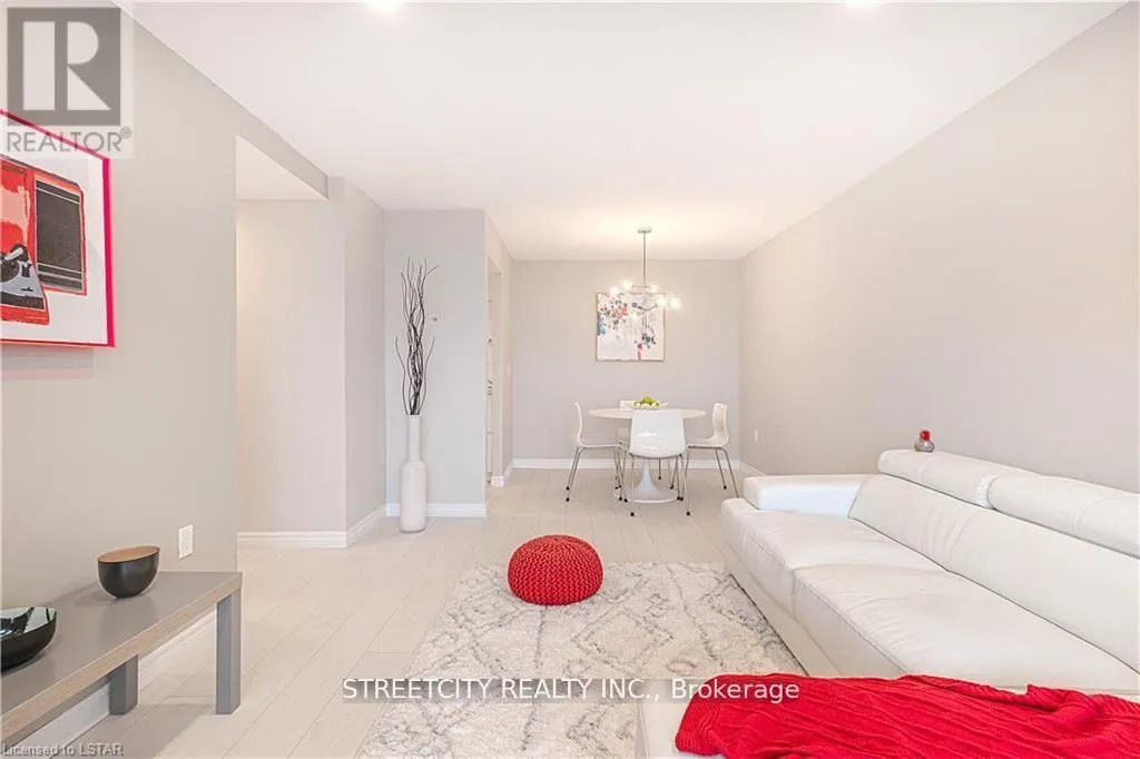1207 - 155 KENT STREET, #1207