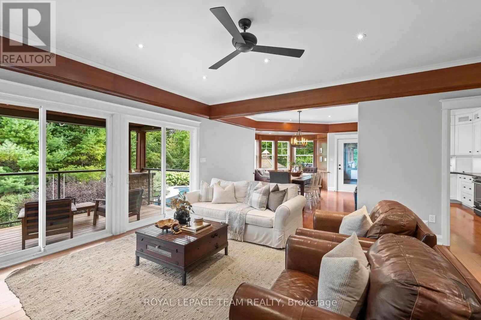1560 MALEY LANE