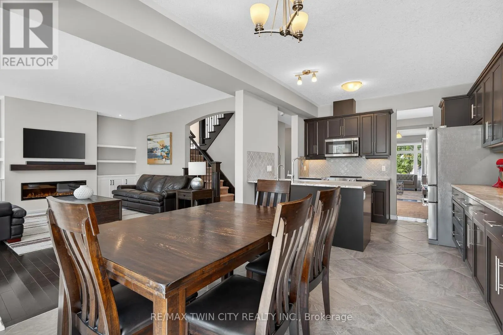 52 TREMAINE DRIVE