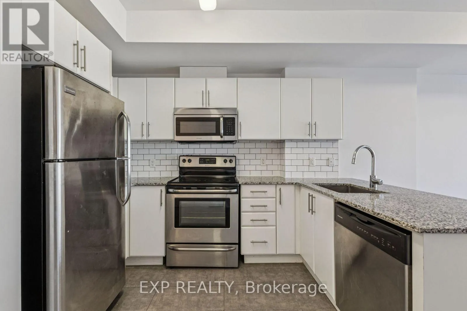2604 - 242 RIDEAU STREET