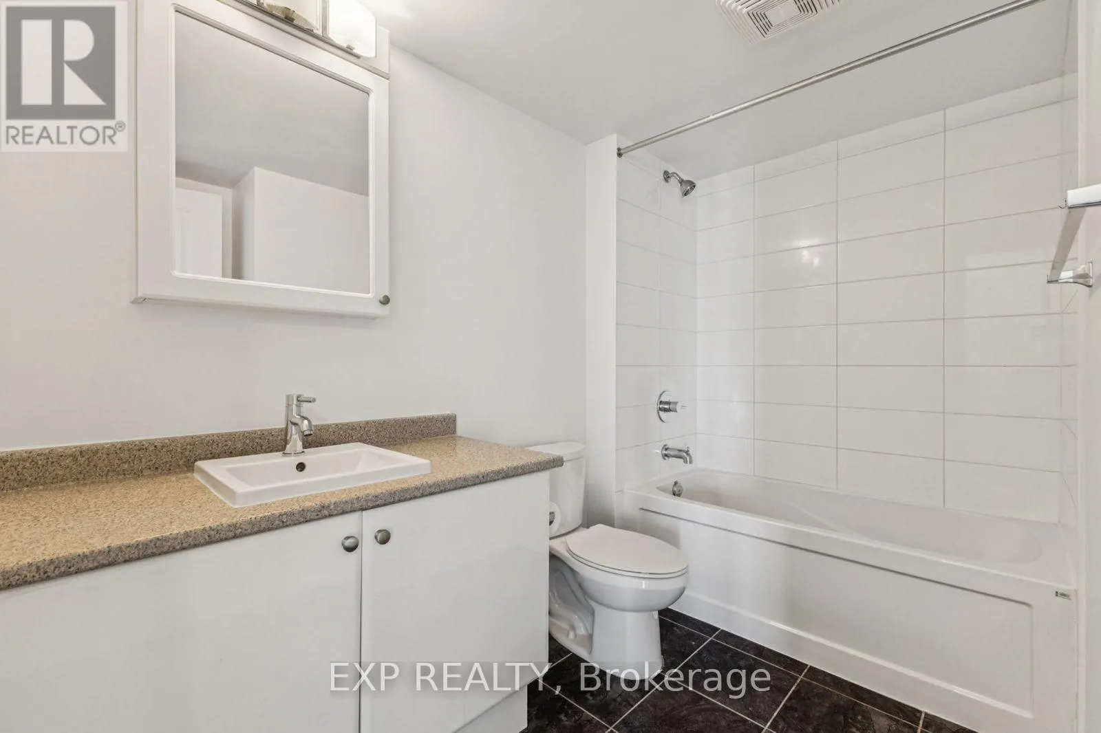 2604 - 242 RIDEAU STREET