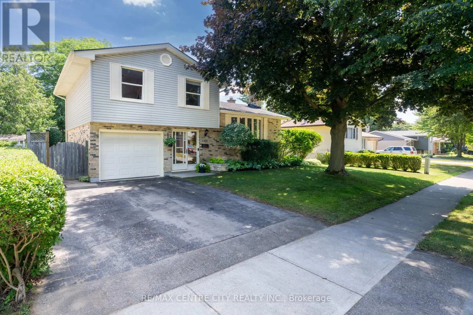 1431 STONEYBROOK CRESCENT