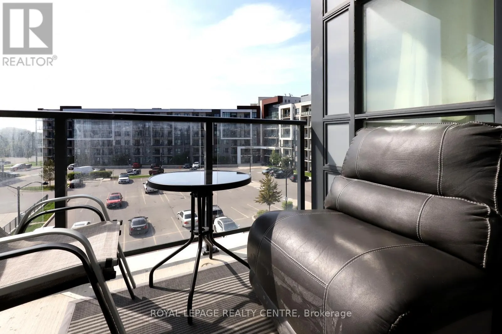429 - 101 SHOREVIEW PLACE
