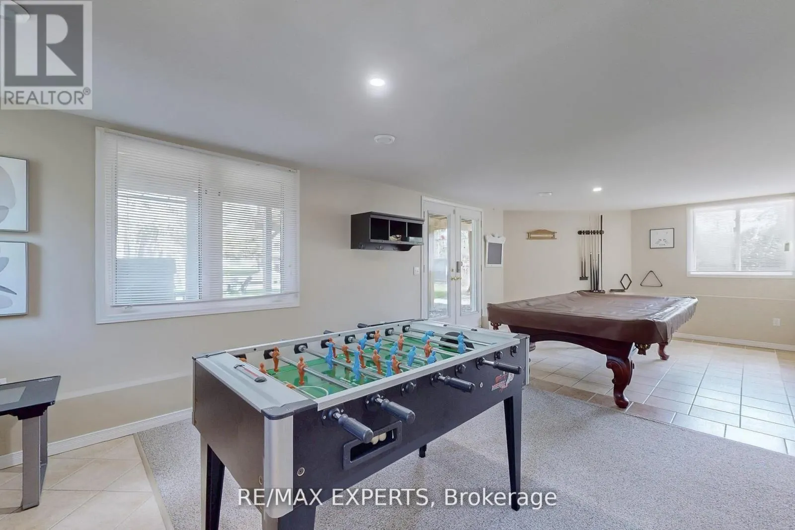 60 RIVER DRIVE