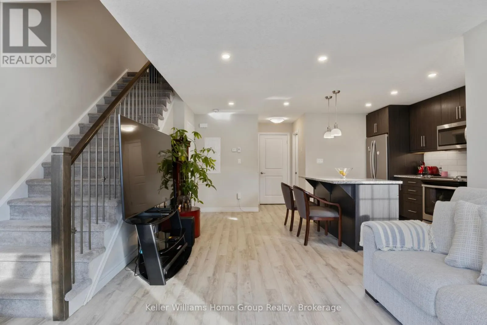 314 - 333 GOSLING GARDENS, #314