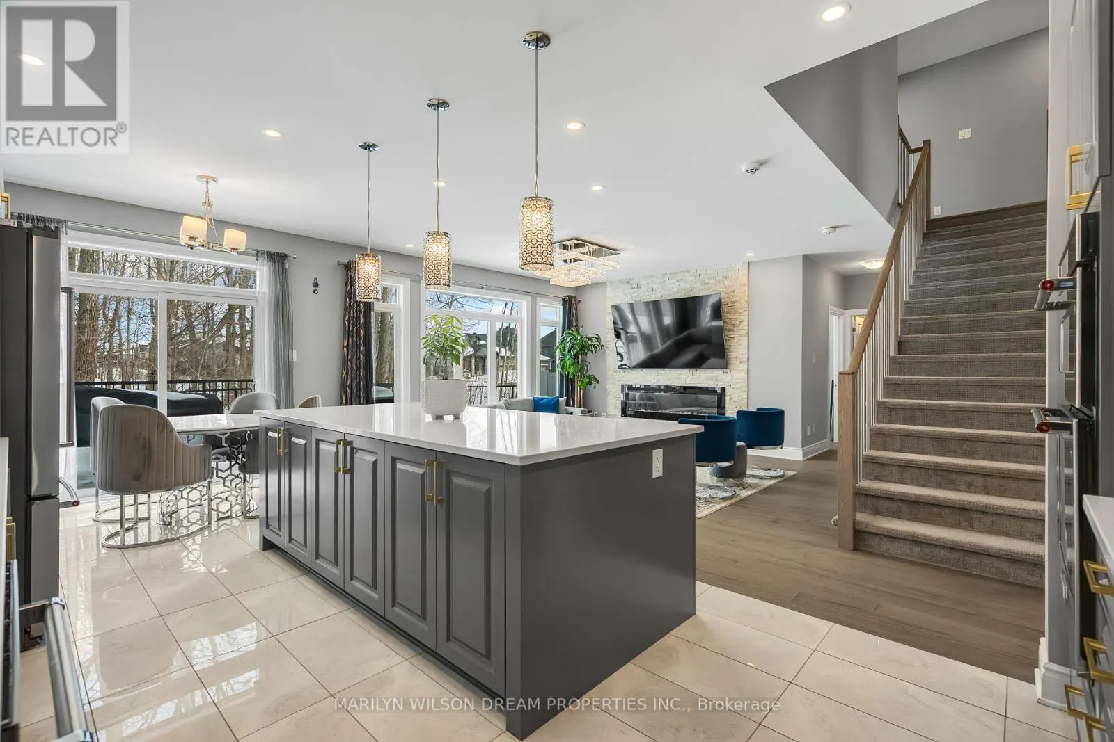 43 ANGEL HEIGHTS