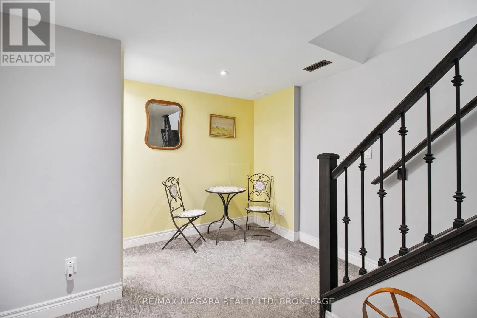 15 SWAN DRIVE