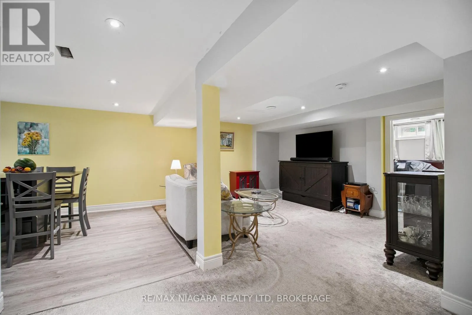 15 SWAN DRIVE