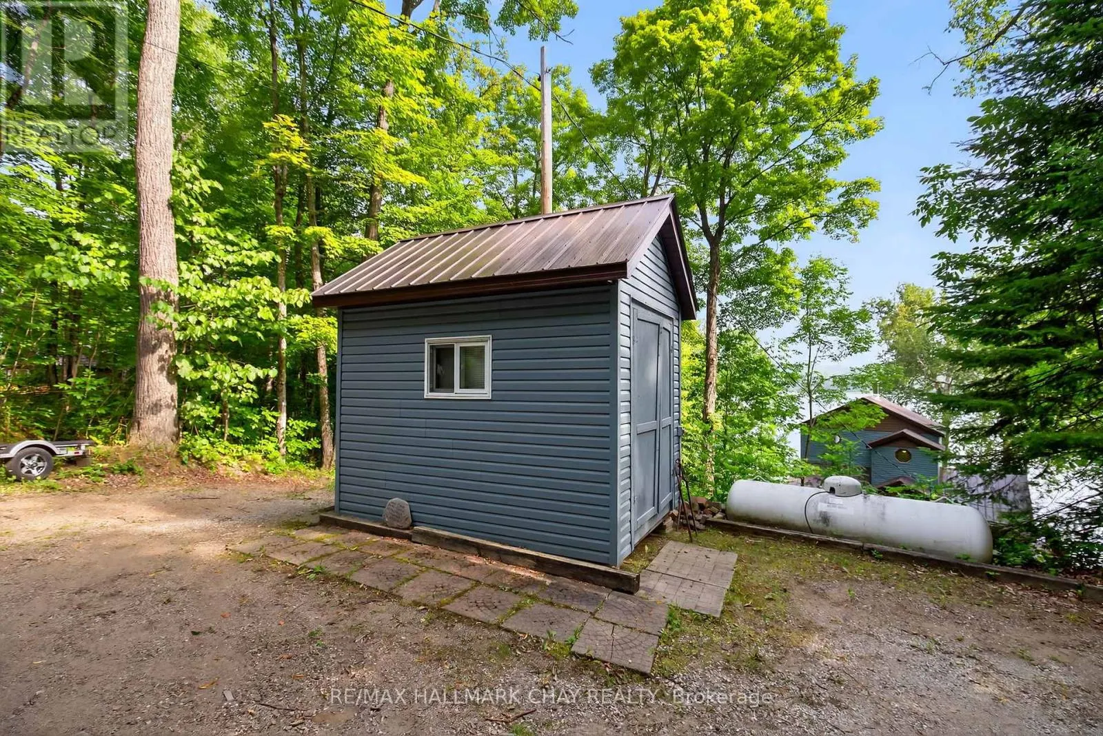 1104 HAMMOND ROAD