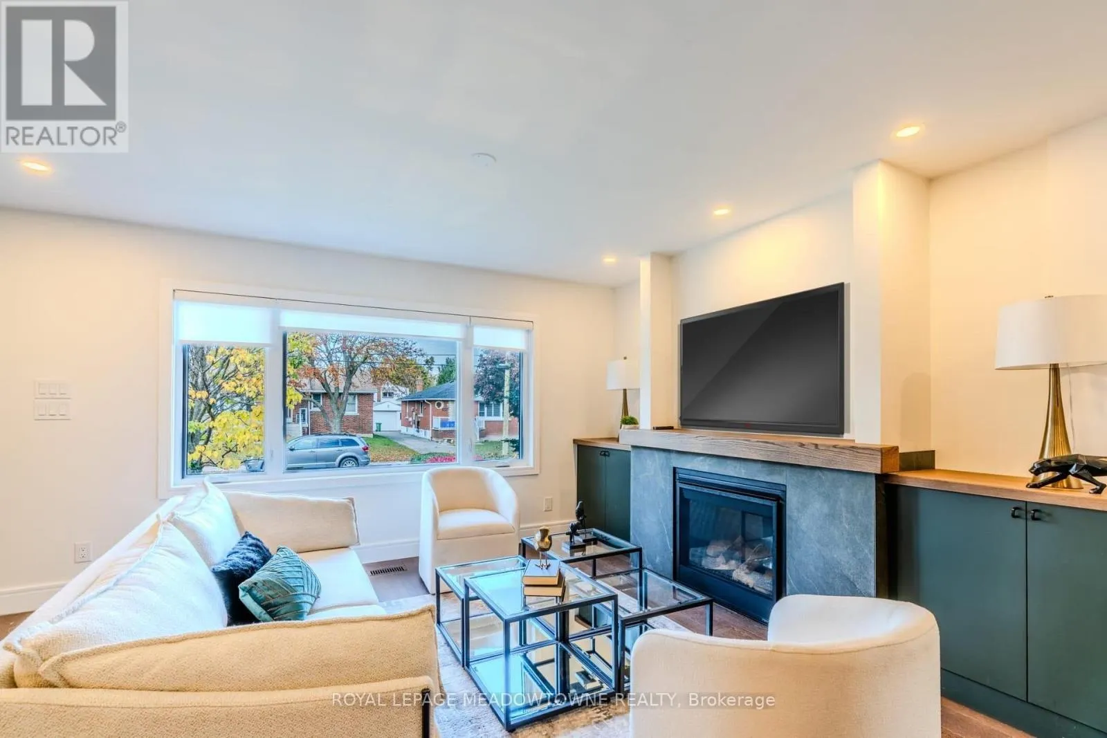 319 EAST 16TH STREET