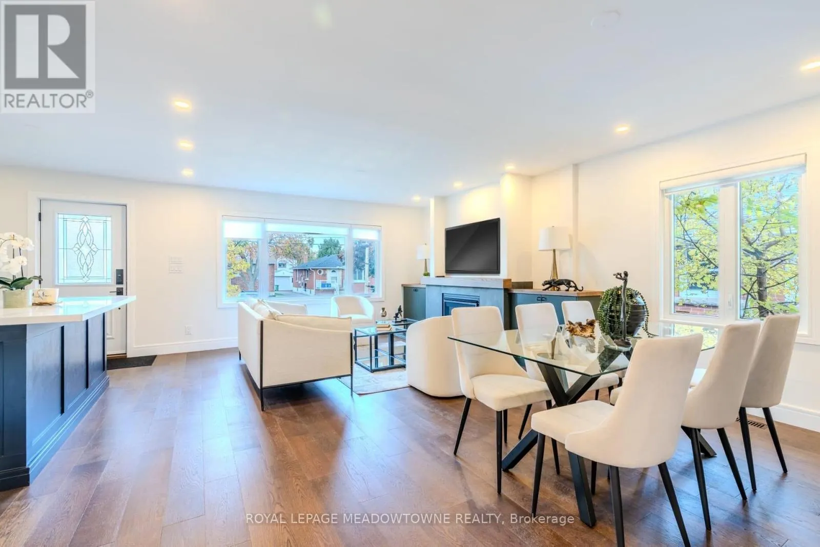 319 EAST 16TH STREET