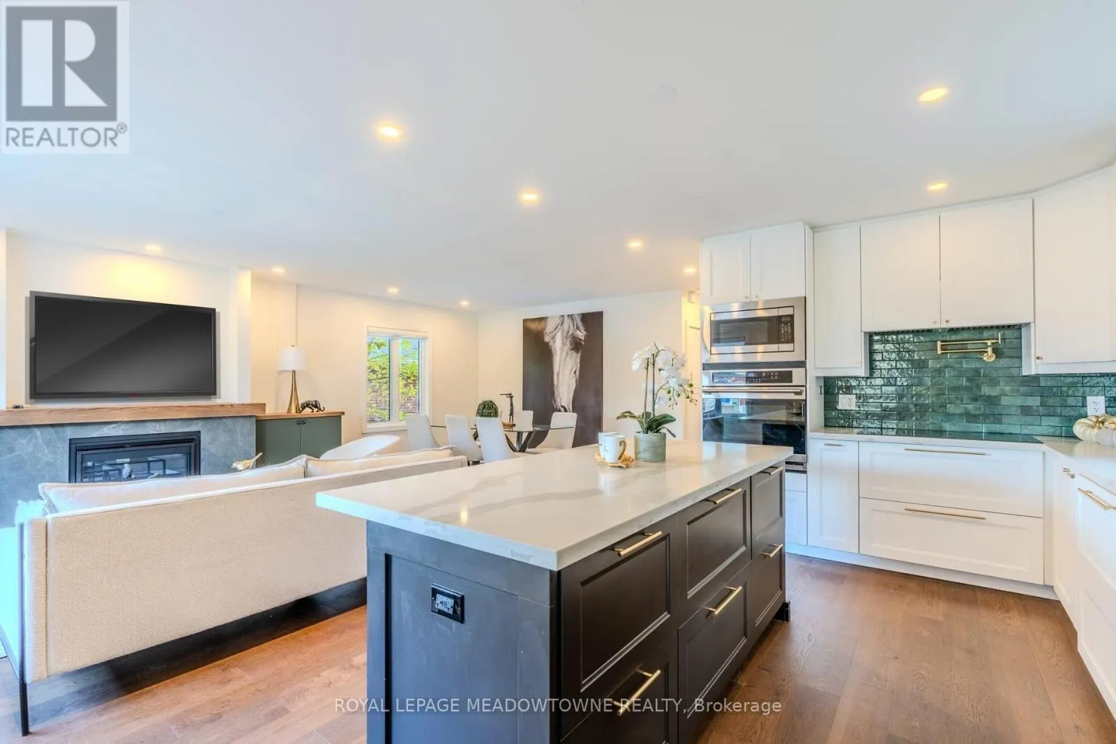 319 EAST 16TH STREET