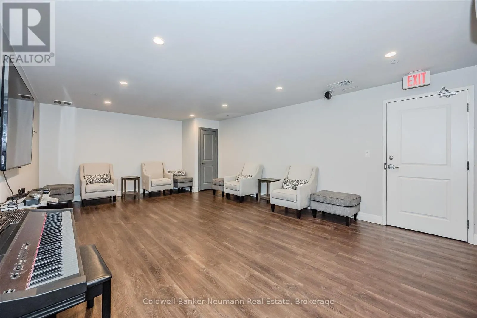 1408 - 160 MACDONELL STREET, #1408