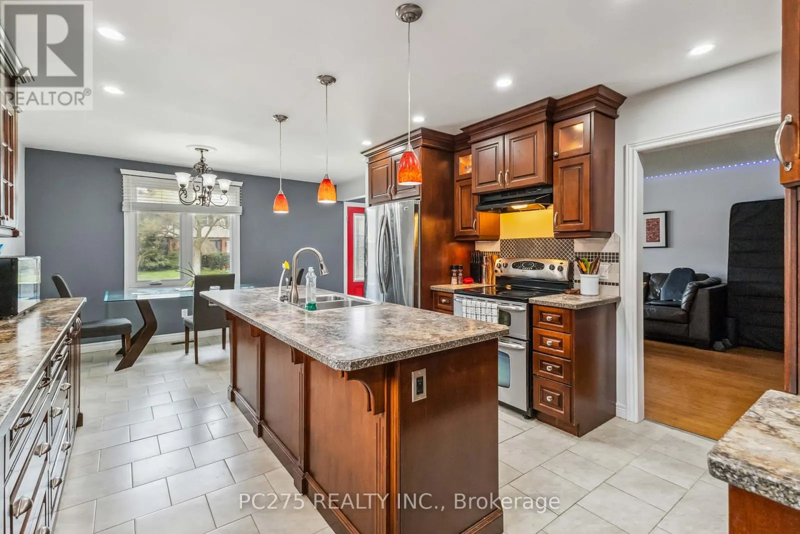 221 ADMIRAL DRIVE