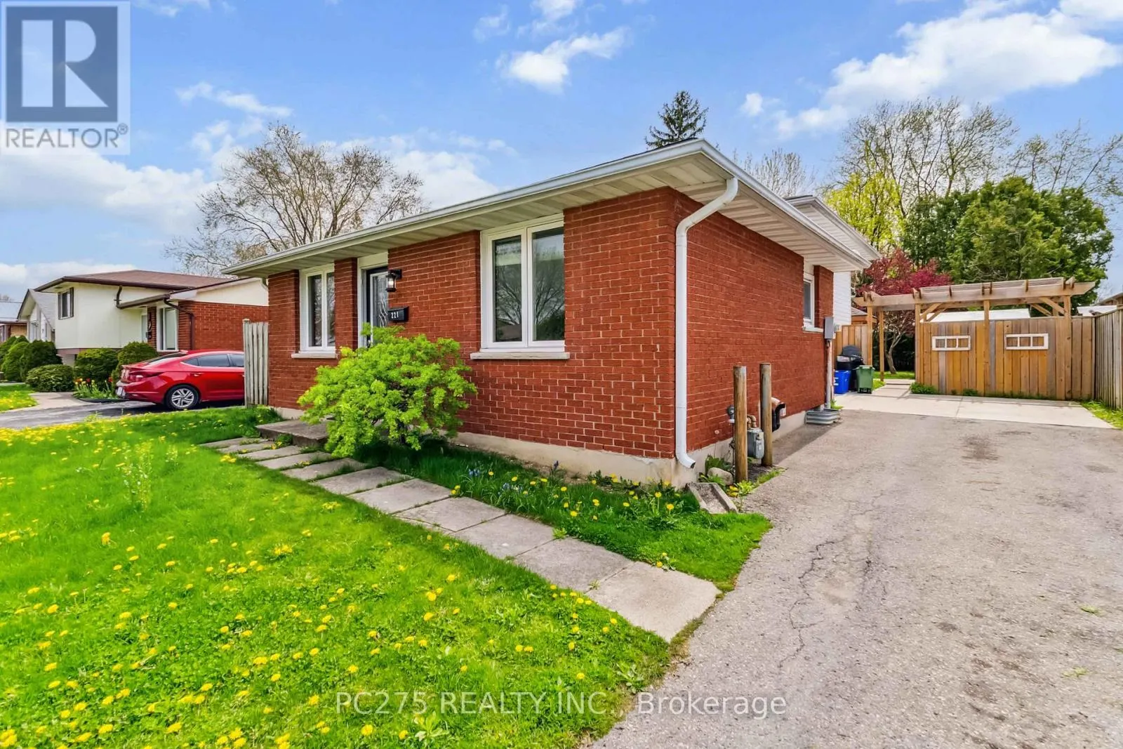 221 ADMIRAL DRIVE