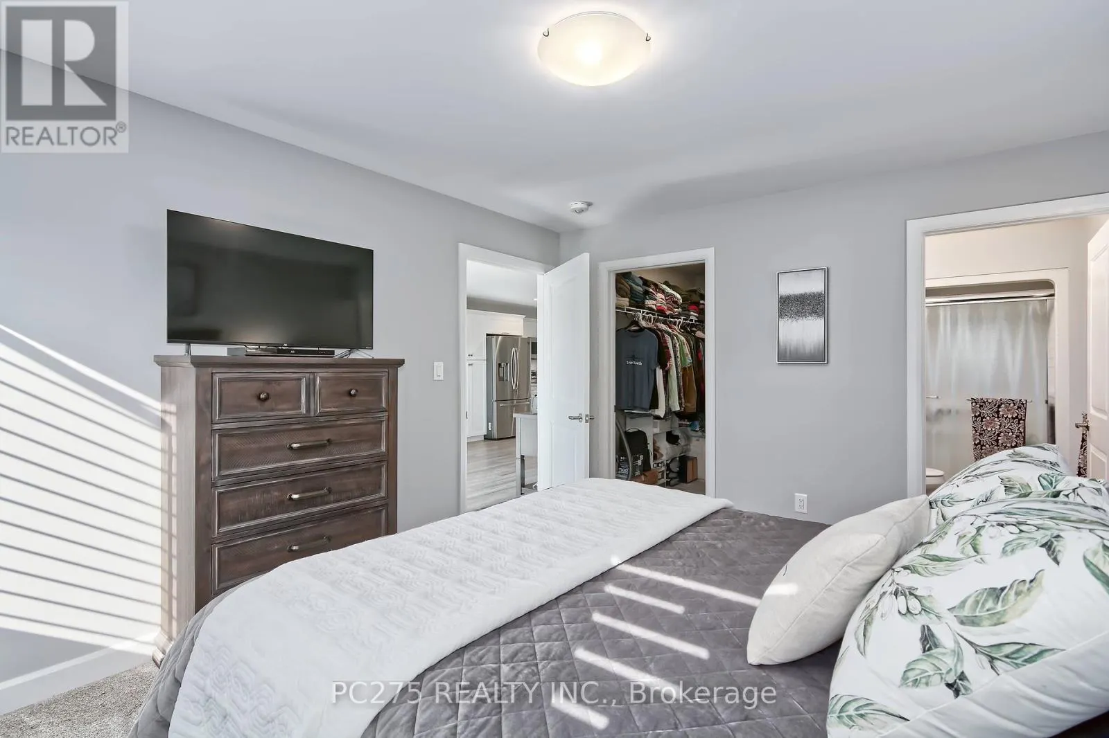 133 MOONSTONE CRESCENT