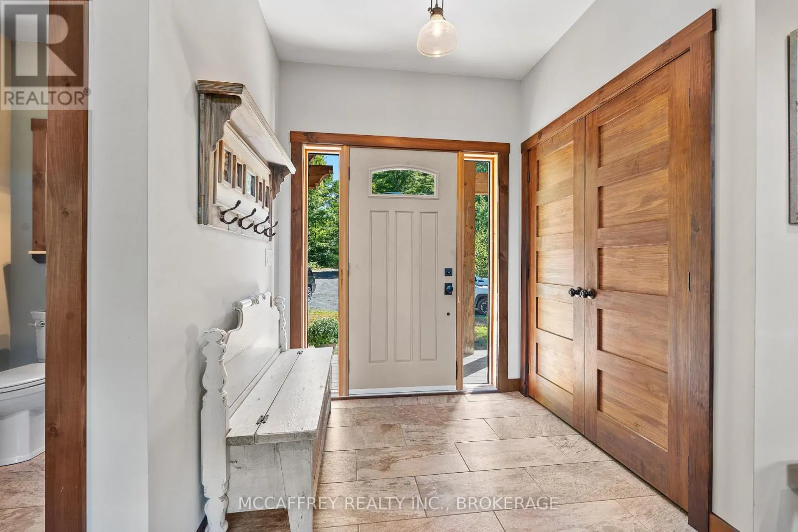 840 LONGS LANE