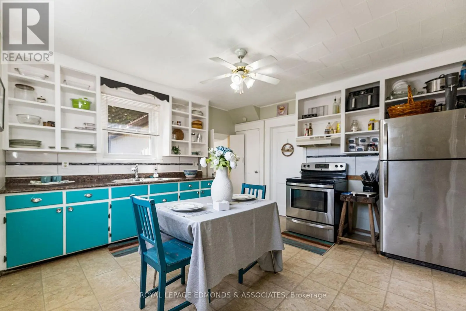 916 PEMBROKE STREET W