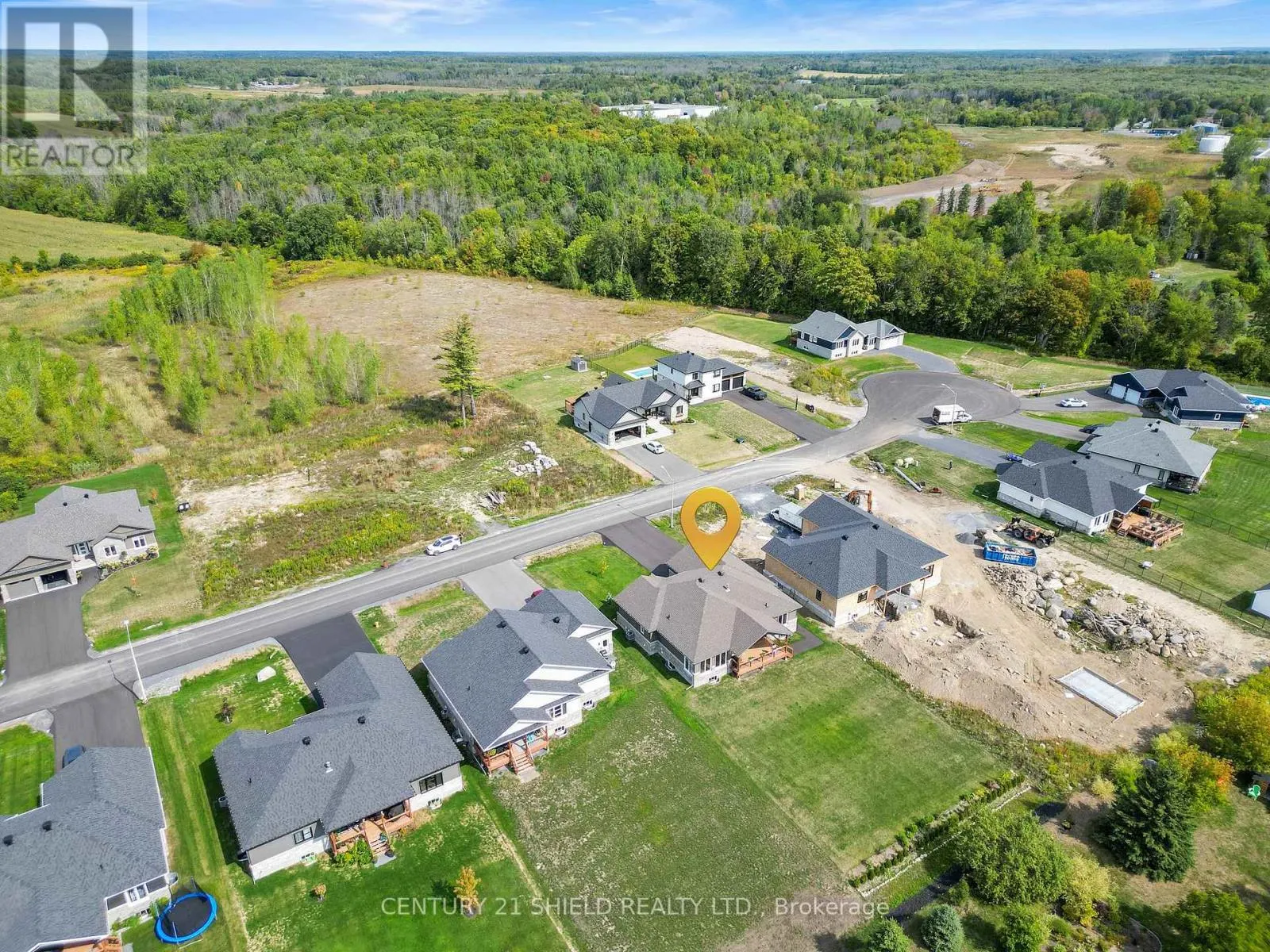 29 WHITETAIL AVENUE