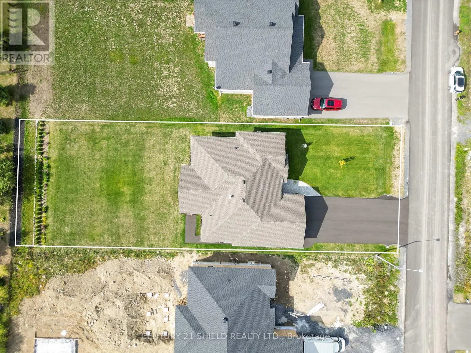 29 WHITETAIL AVENUE