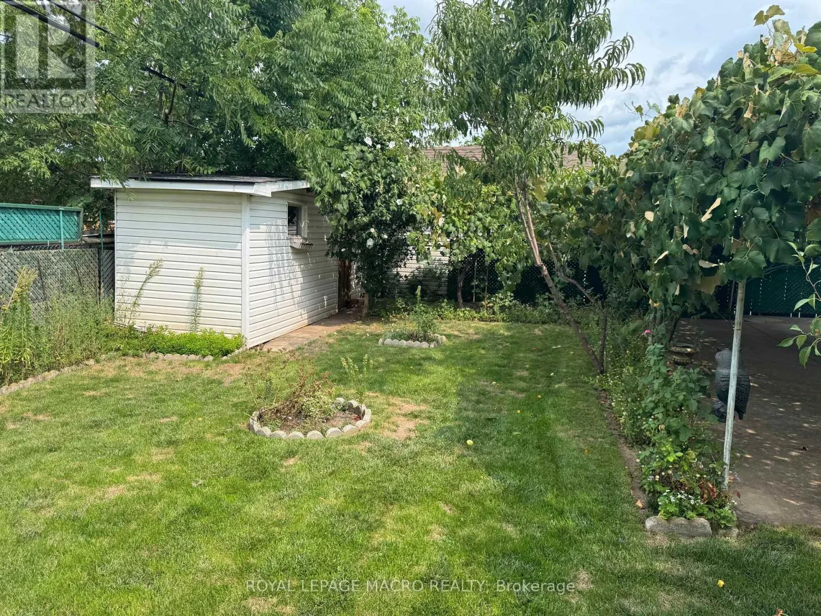 31 ADAIR AVENUE N