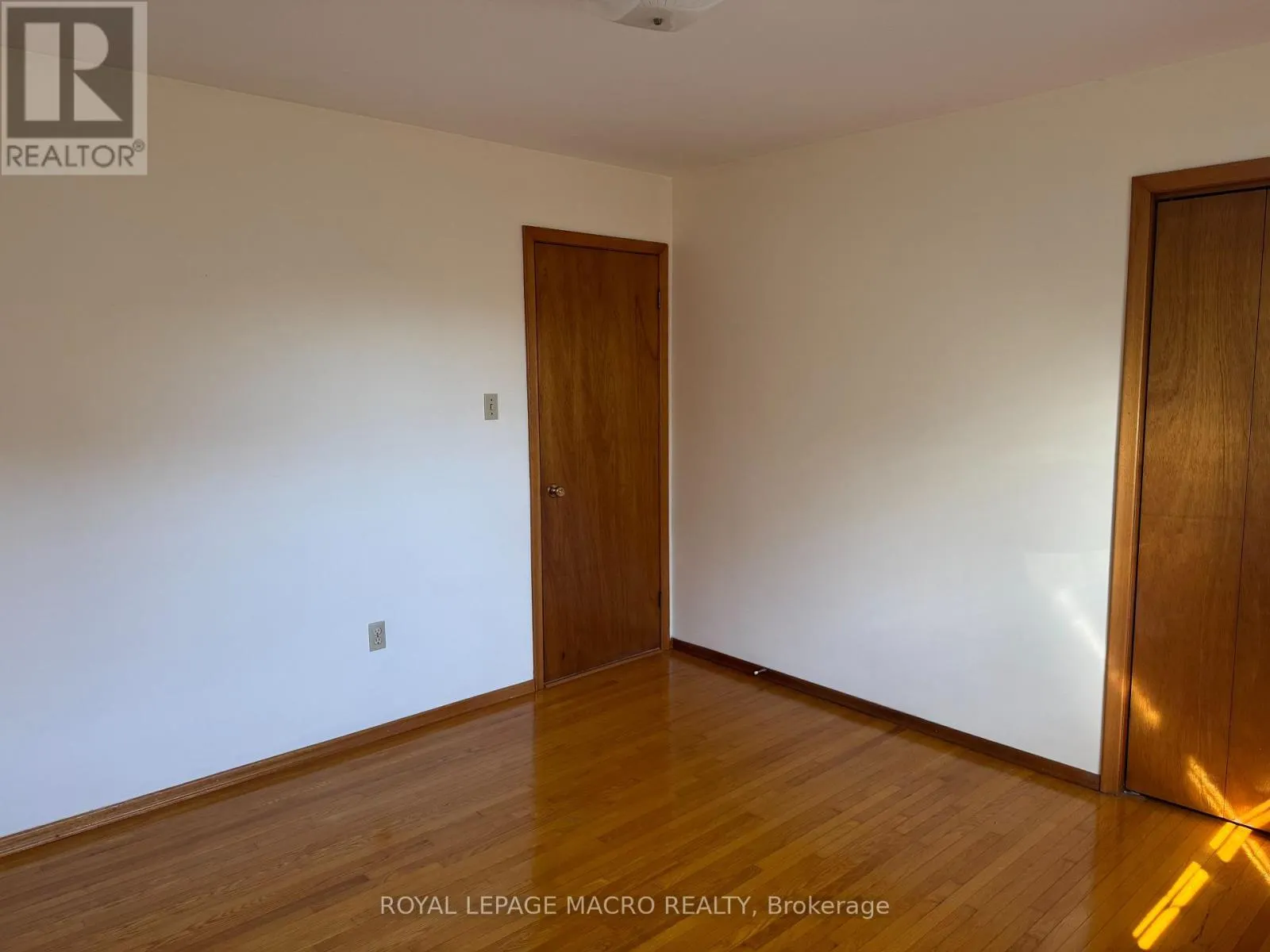 31 ADAIR AVENUE N