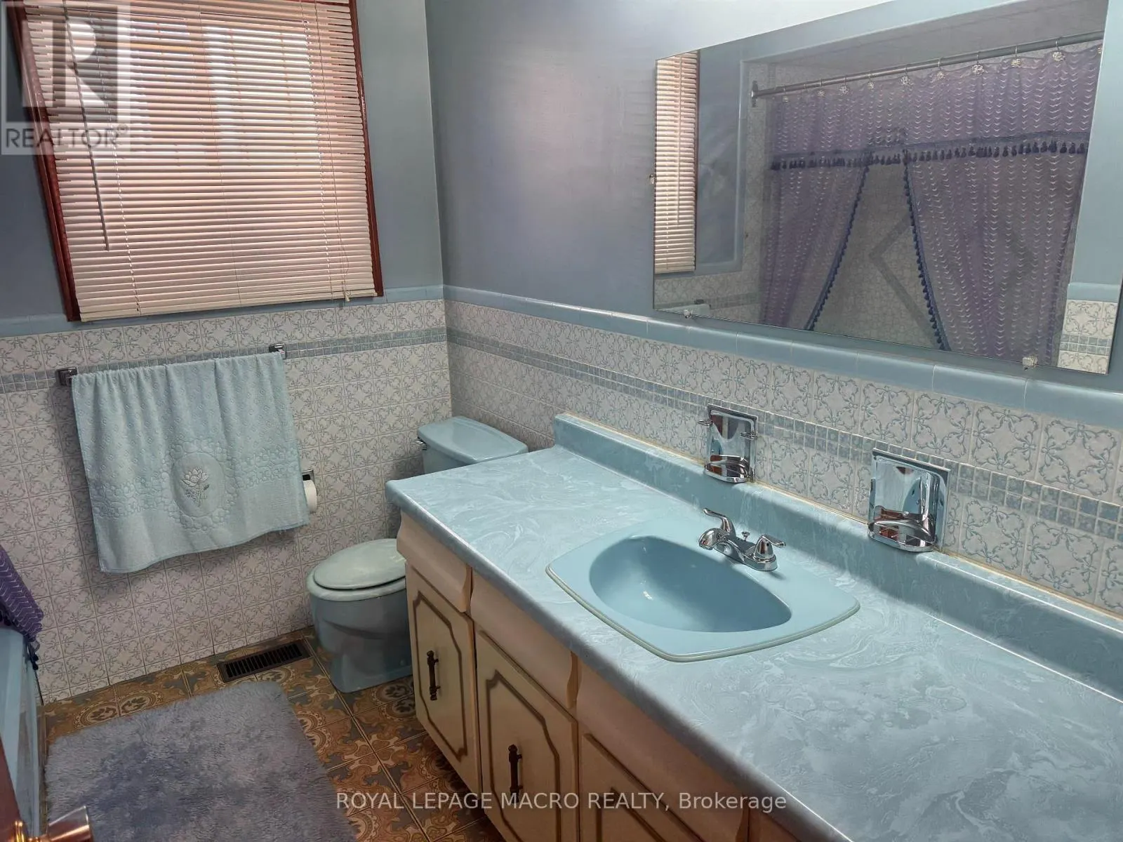 31 ADAIR AVENUE N