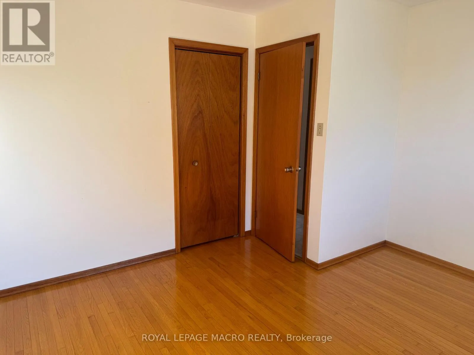 31 ADAIR AVENUE N