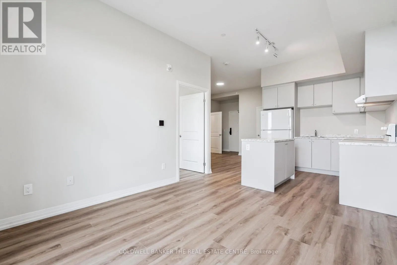 UP38 - 50 HERRICK AVENUE