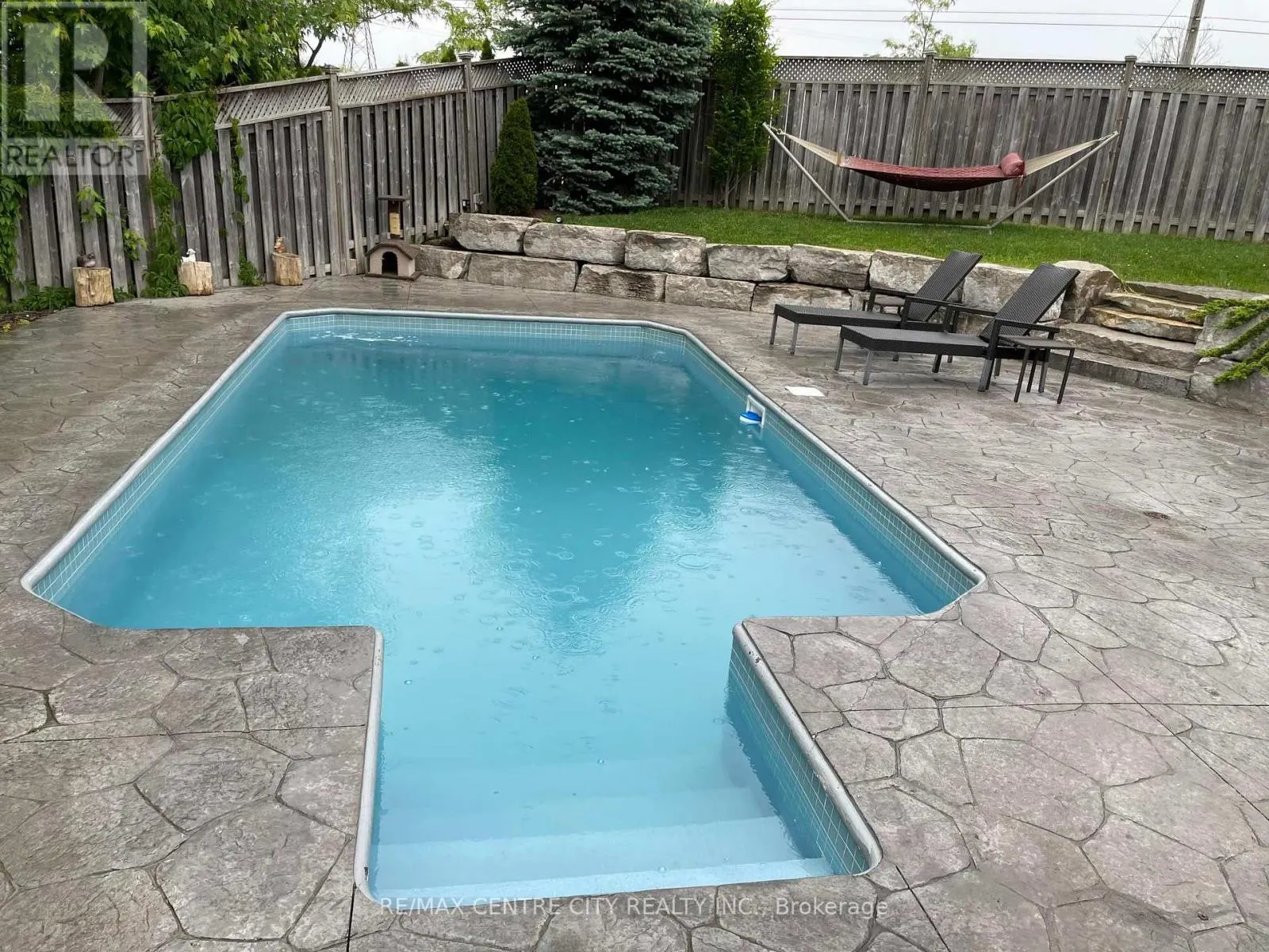 1 MCGREGOR COURT