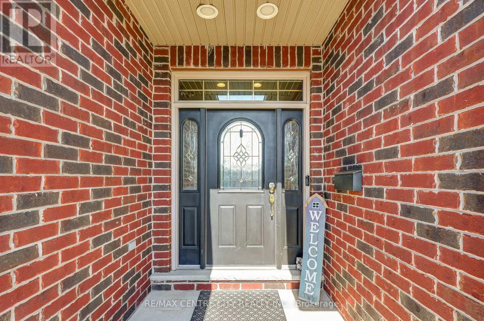 1 MCGREGOR COURT