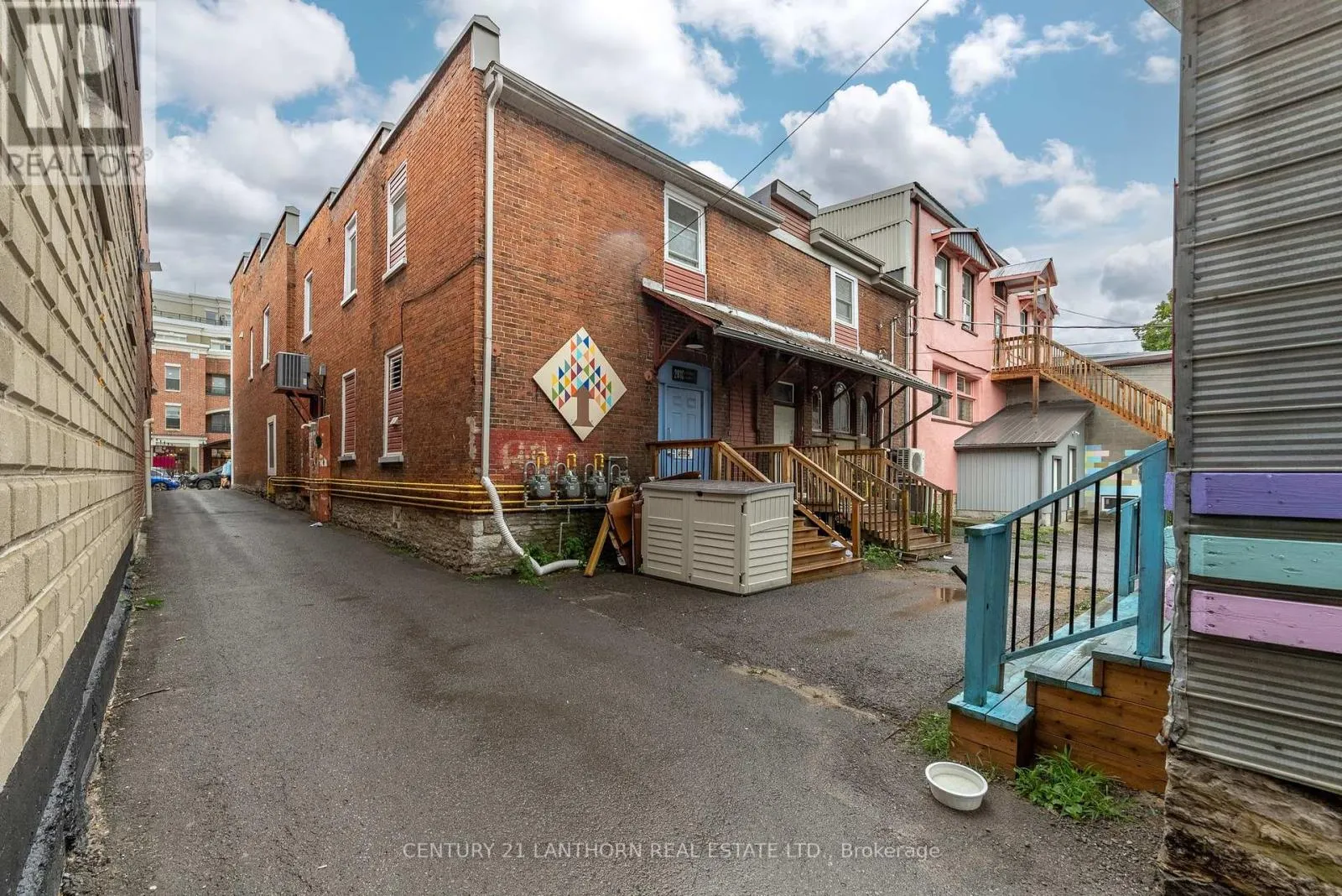 279-281 PICTON MAIN STREET