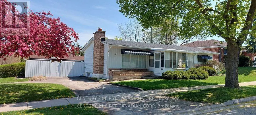 10 FRONTENAC ROAD