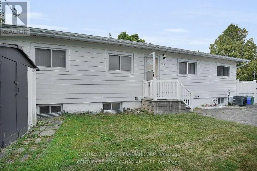 10 FRONTENAC ROAD