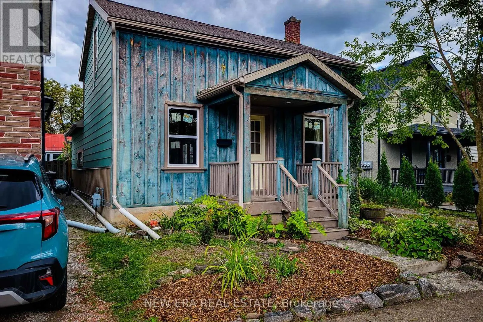 16 WELLAND STREET S