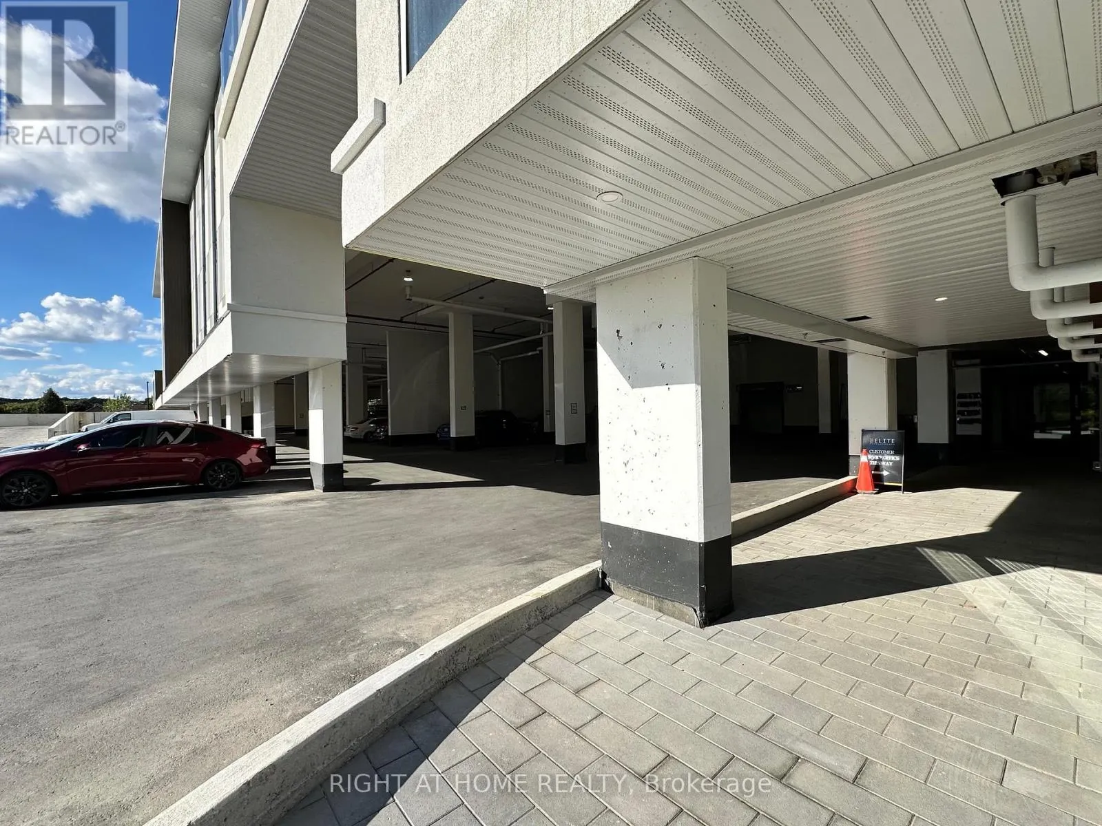 1027 - 575 CONKLIN ROAD