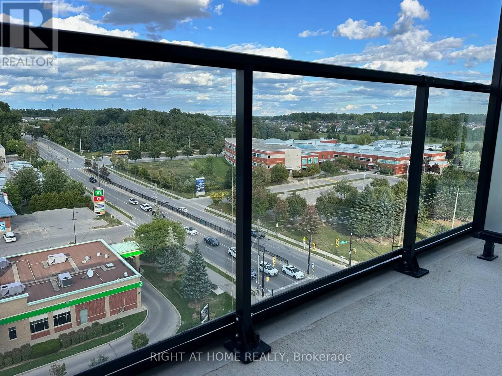 1027 - 575 CONKLIN ROAD