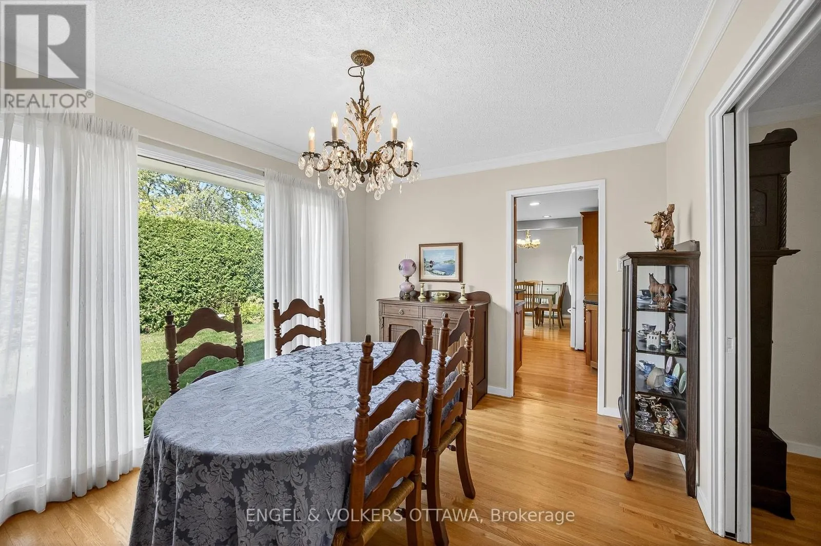 29 MILNE CRESCENT