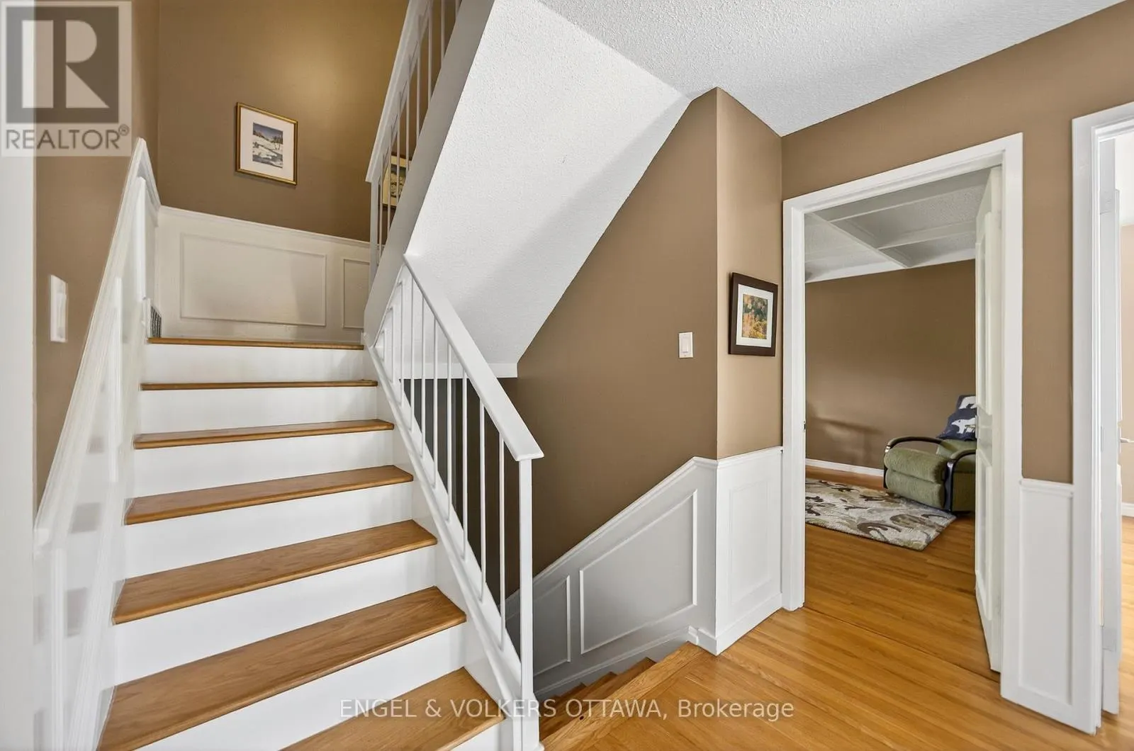29 MILNE CRESCENT