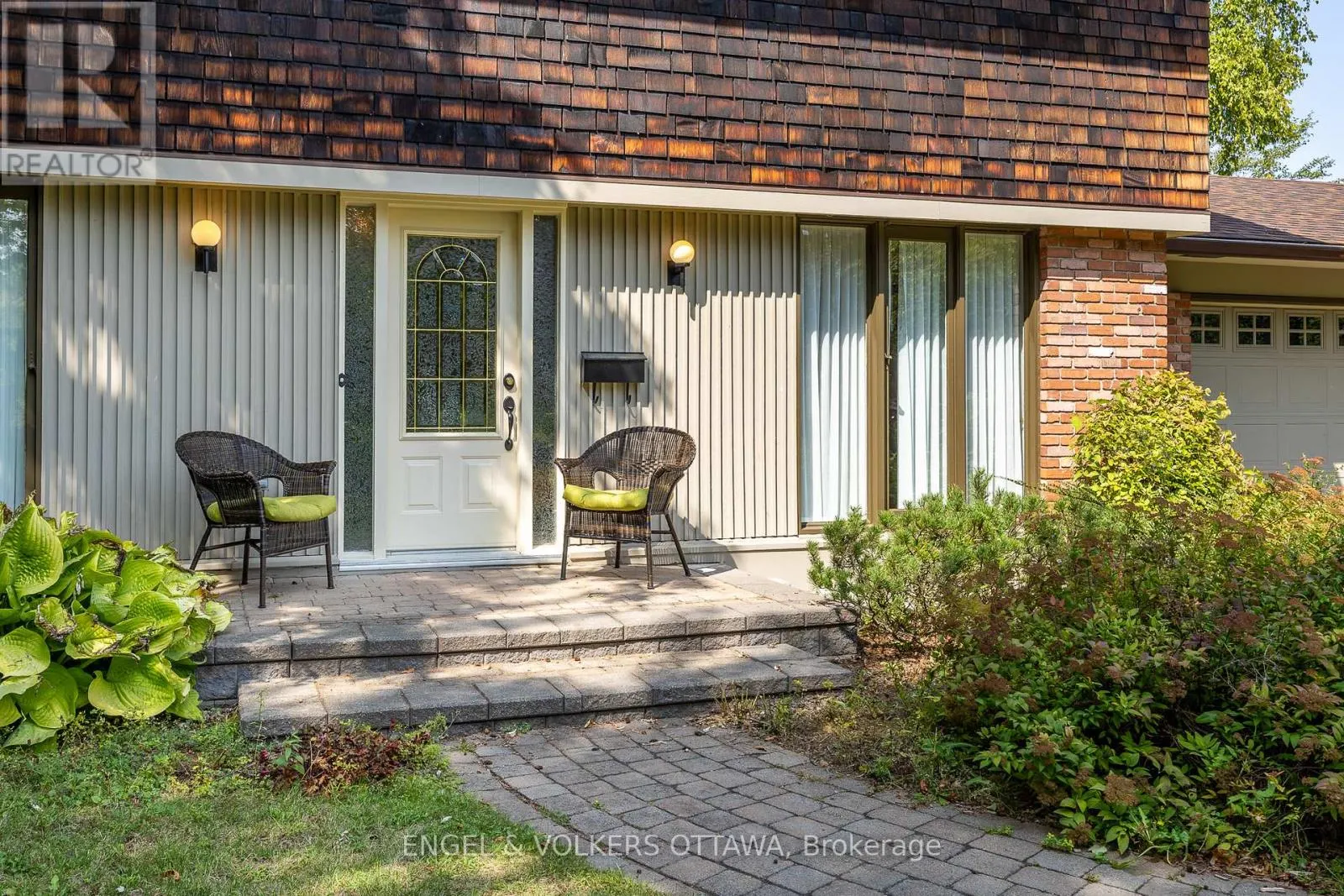 29 MILNE CRESCENT