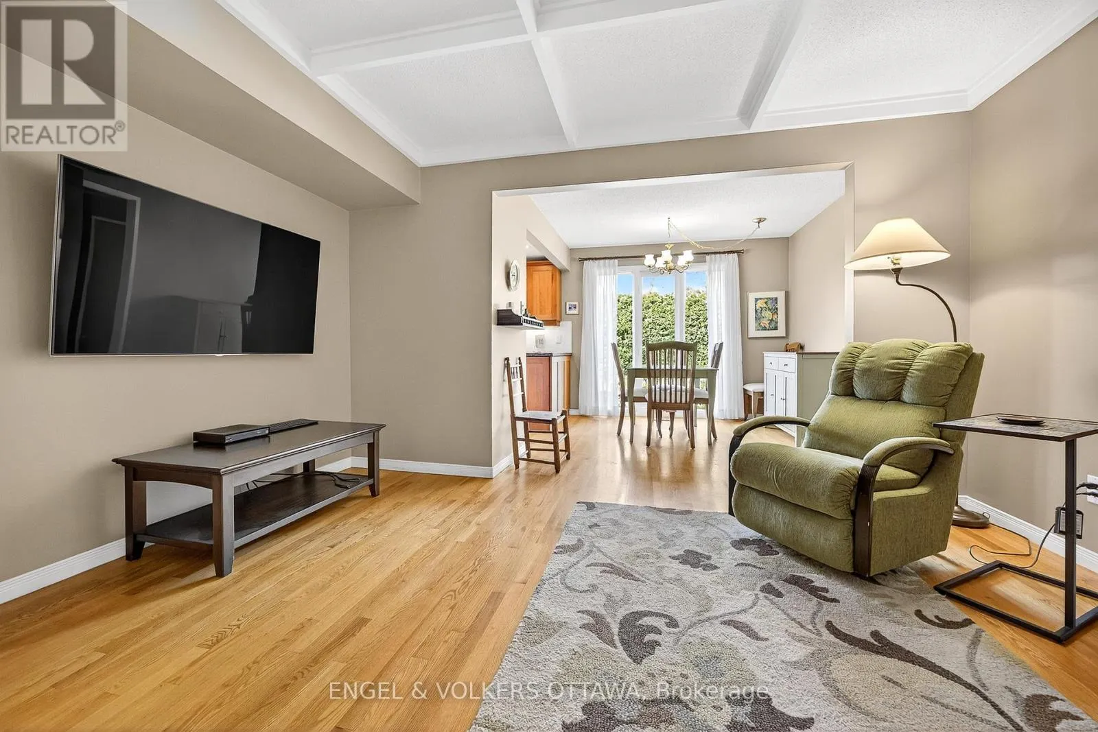 29 MILNE CRESCENT
