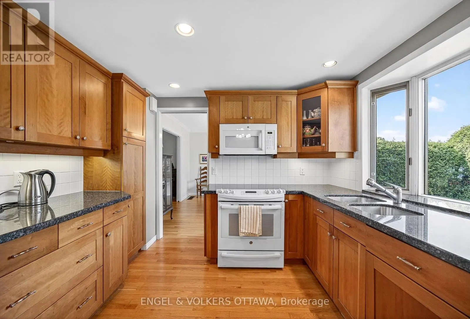 29 MILNE CRESCENT