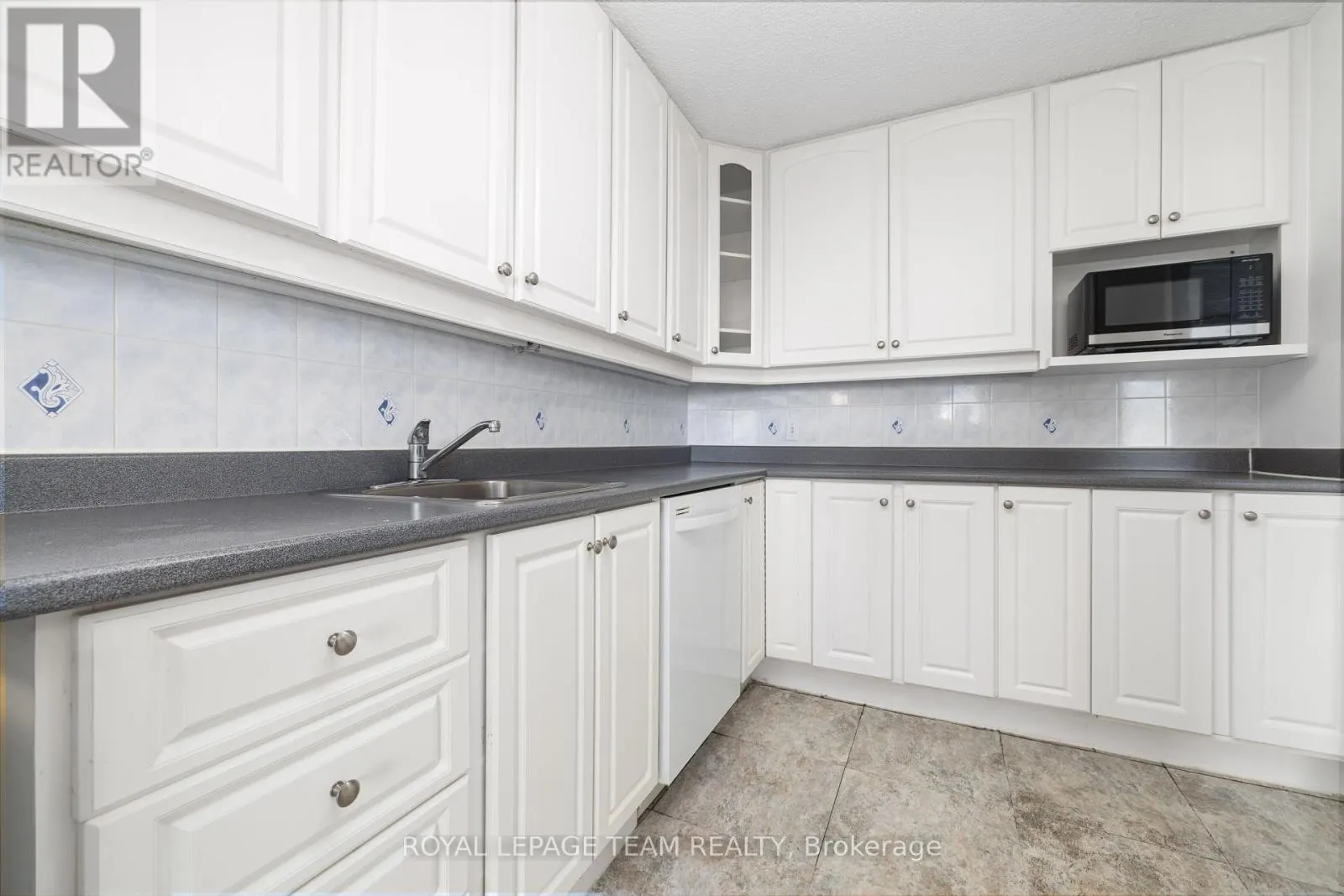 603 - 665 BATHGATE DRIVE