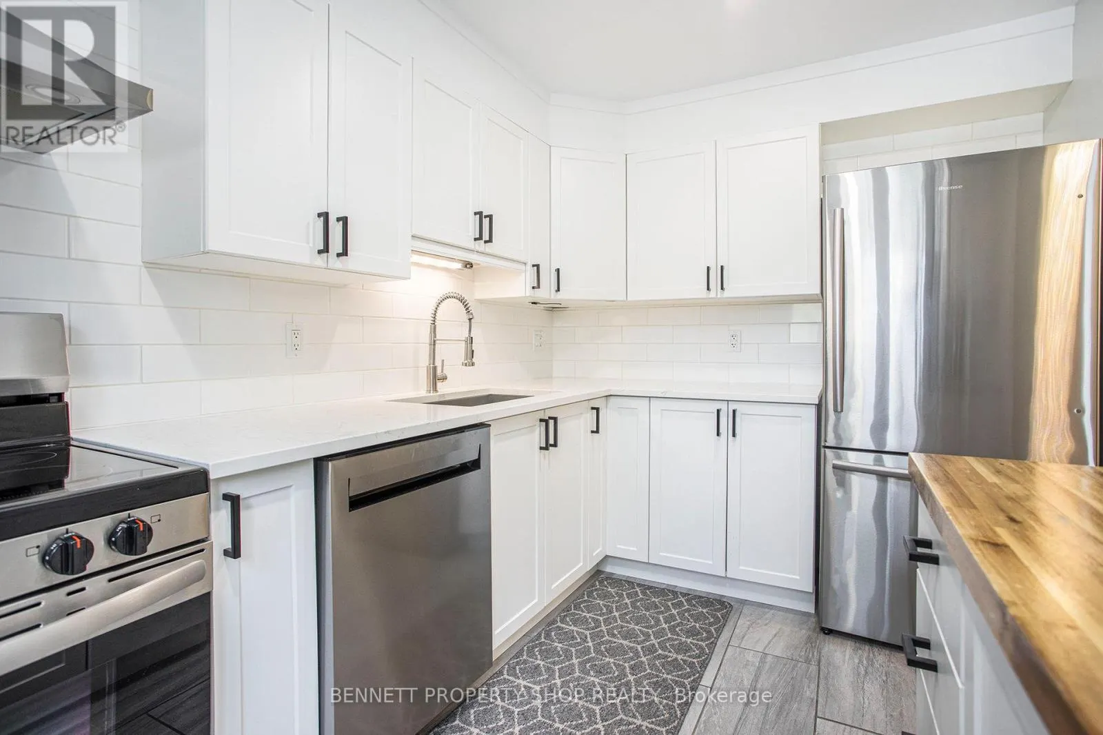 77 - 1642 DU SOMMET PLACE