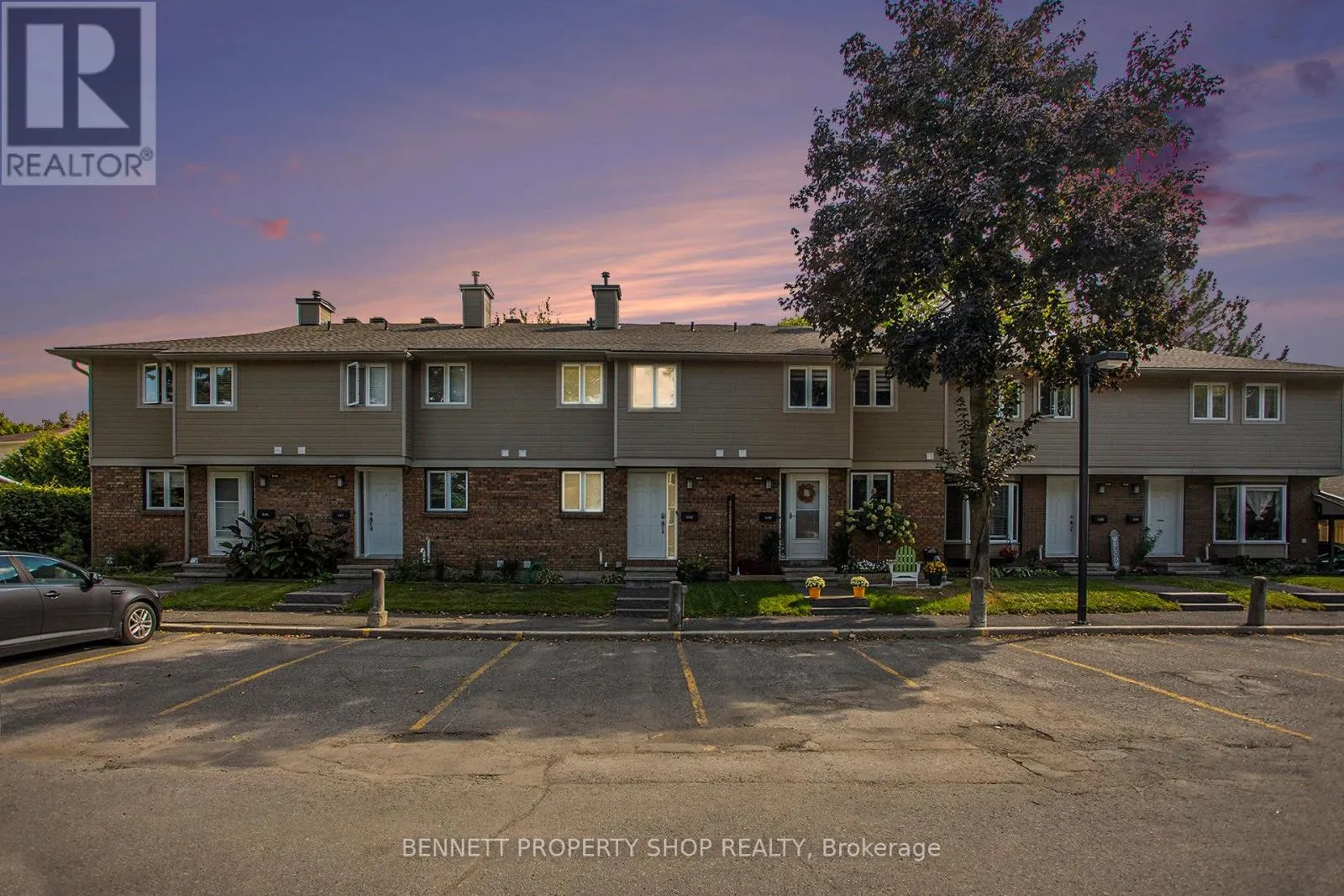 77 - 1642 DU SOMMET PLACE